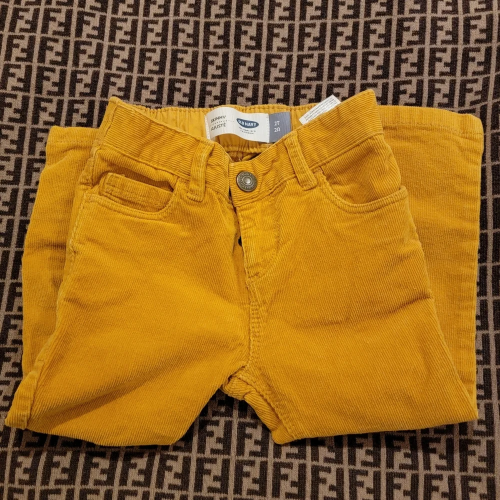 Old Navy Cords Corduroy mustard yellow 2t boys or girls gender neutral